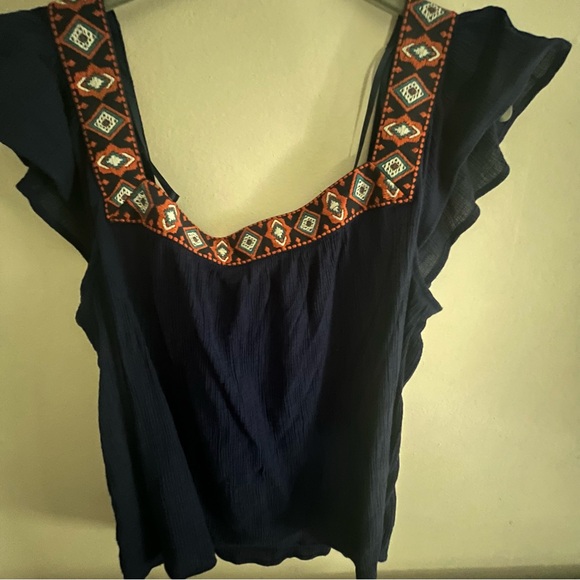 Pattern Top - Picture 2 of 3